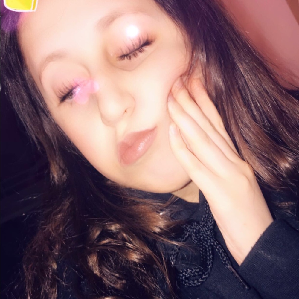 Meet your Posher, Molly